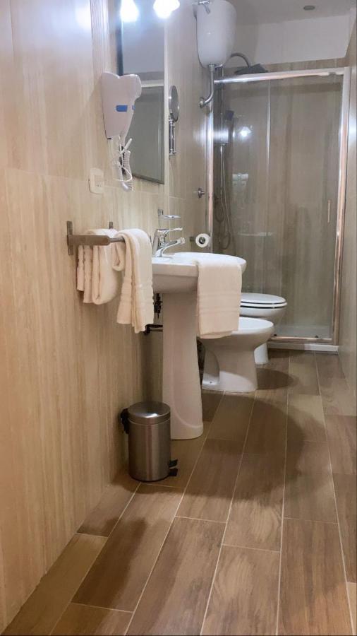 ורקטורו Hotel Stranamore מראה חיצוני תמונה